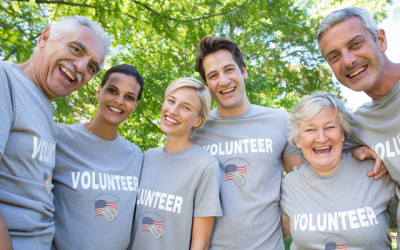 Renewal Coalition is hosting veterans from the VA nursing homes for lunch and yard games.